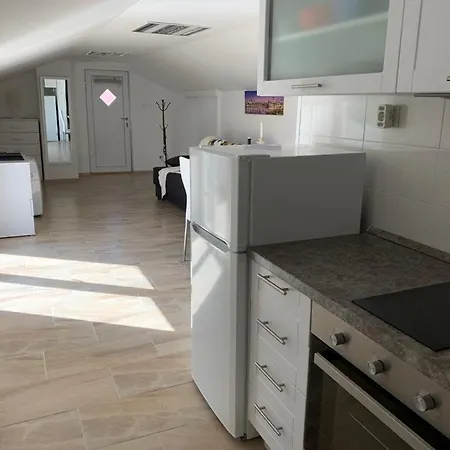 Magazin Apartment Vlasici